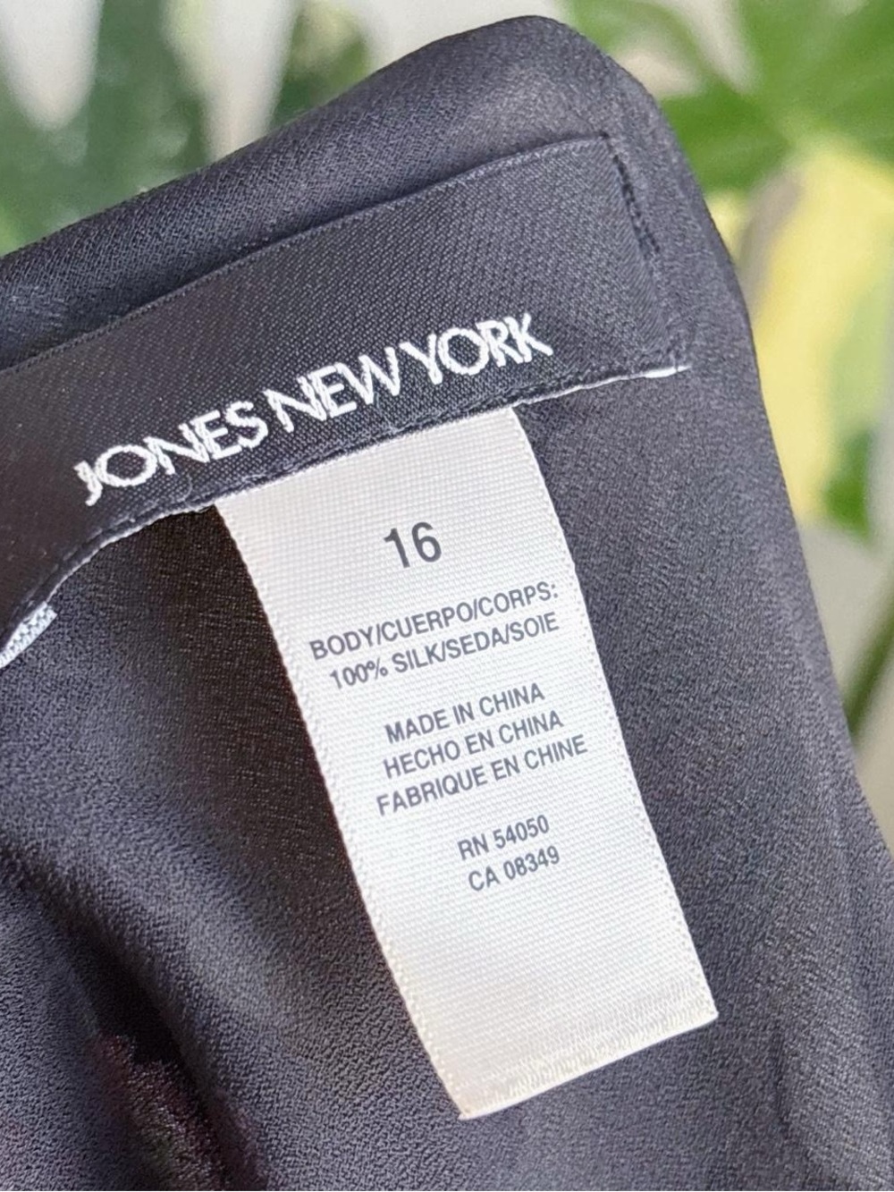 Jones New York 100% Silk Floral Puff Sleeve Handkerchief Hem Blouse – Size 16 - Picture 3 of 7